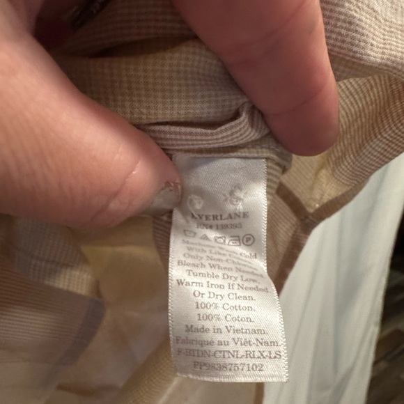 Everlane Women's Cream Button Down Shirt - Picture 10 of 13